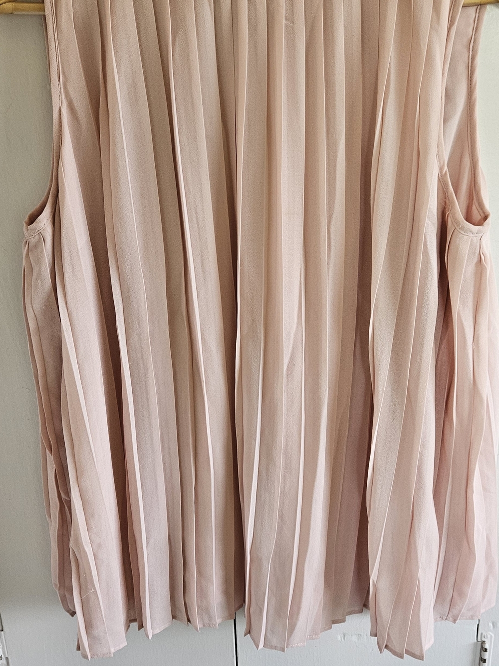 Women's Pleated Chiffon Tank Top - Blush Pink Size L